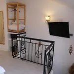 Tekhan Alacati Otel *