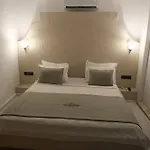 Tekhan Alacati Otel *
