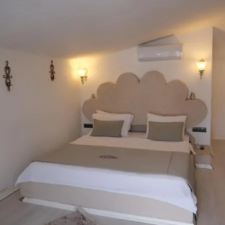 Tekhan Alacati