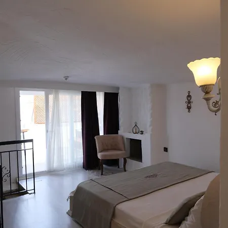 Tekhan Alacati Hotel *